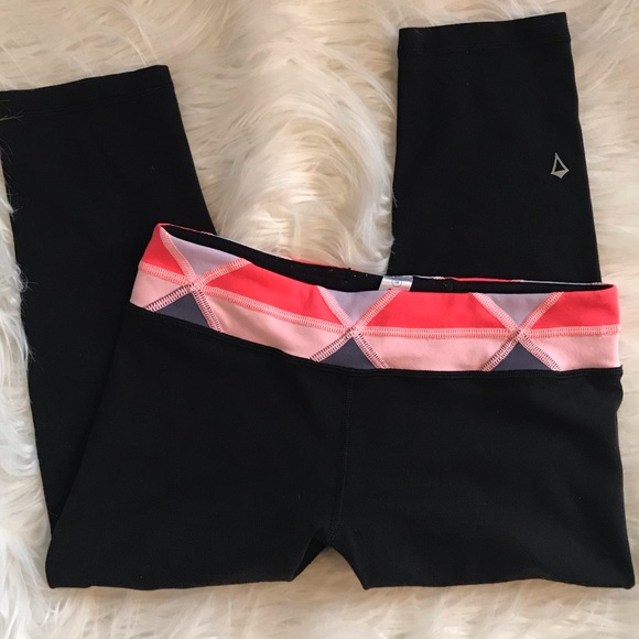 Girls ivivva capri - Picture 3 of 5